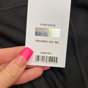 Brand new with tags women’s gym shark V2 speed leggings!! Buttery soft